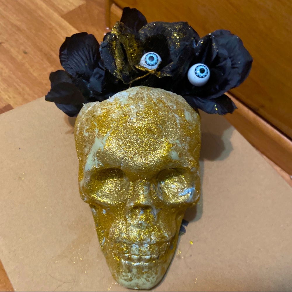 Skull Gold Sparkle Decor